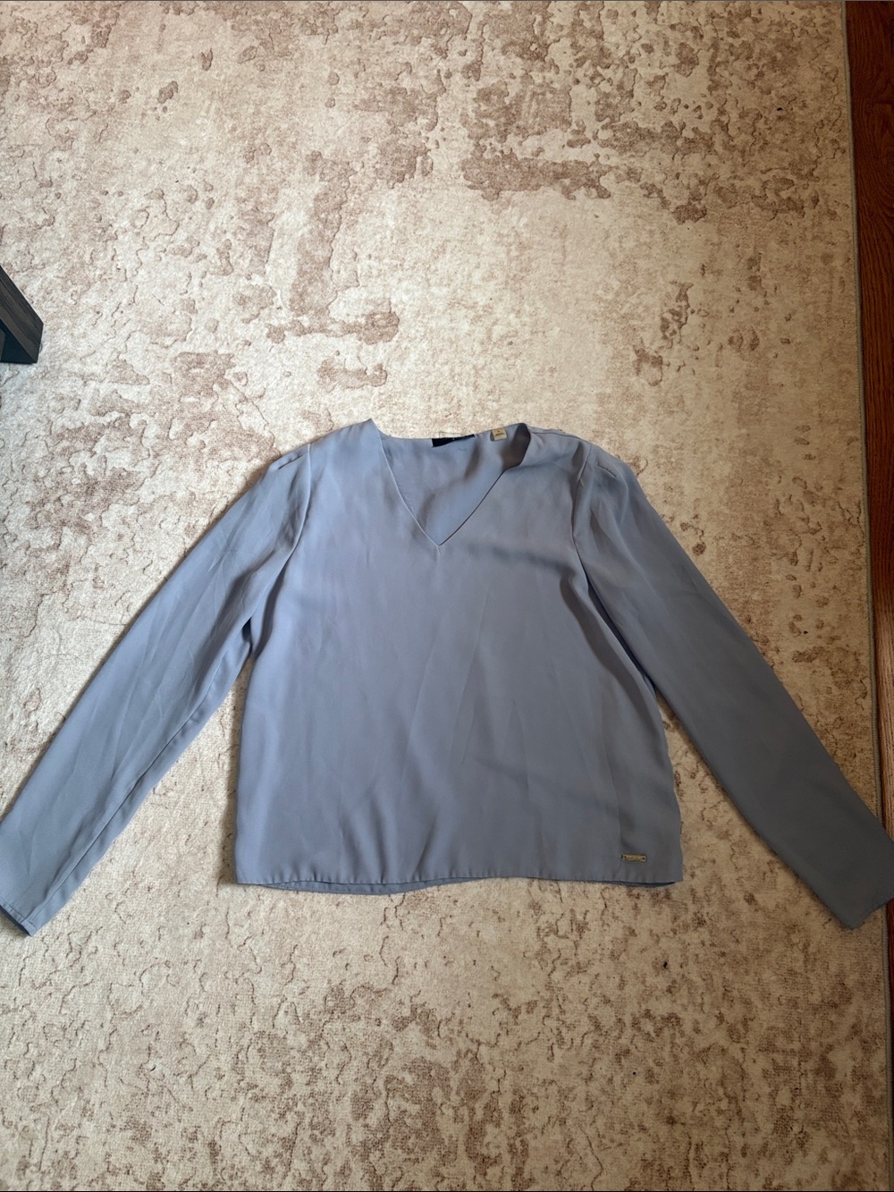 Tahari Pale Blue V-Neck Long Sleeve Blouse